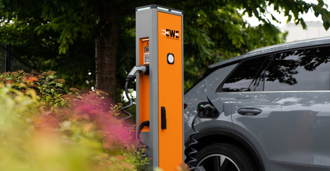 Venkovní nabíjecí stanice EWE E-Unit MAX